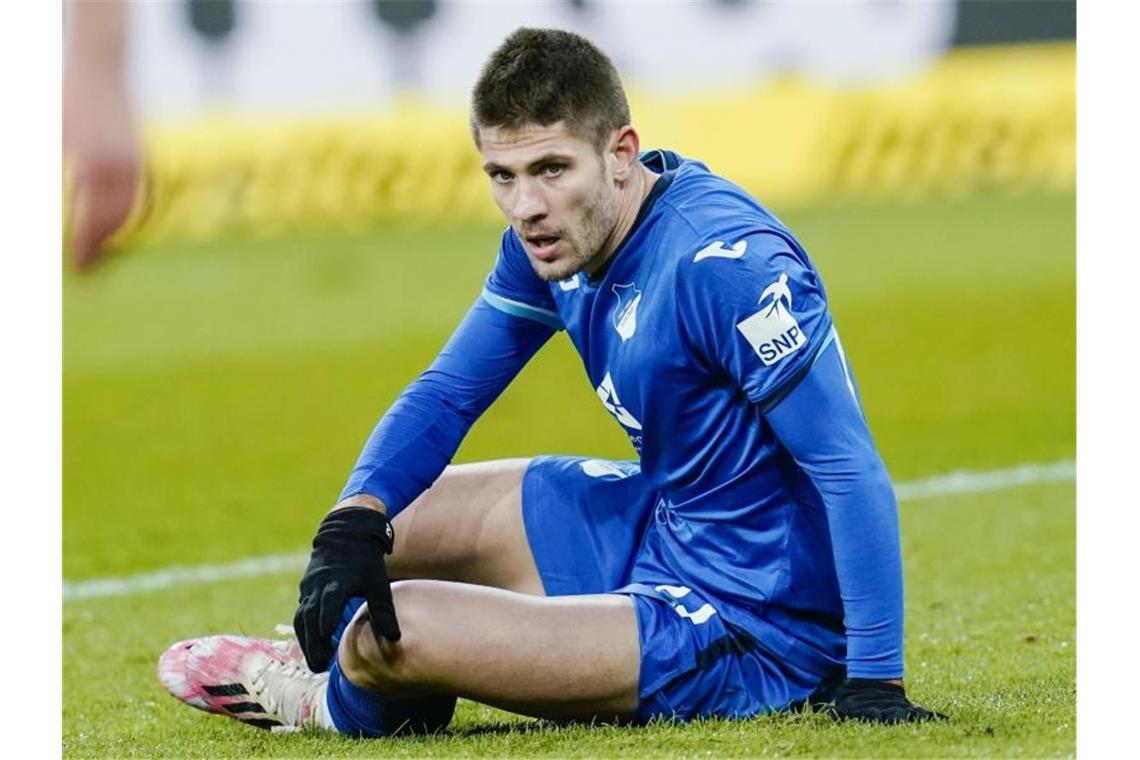 Fußball-Bundesliga am Samstag: Fünf Spiele, fünf Köpfe Der kroatische Vize-Weltmeister Andrej Kramaric kann seinen Torrekord einstellen oder gar überbieten. Foto: Uwe Anspach/dpa
