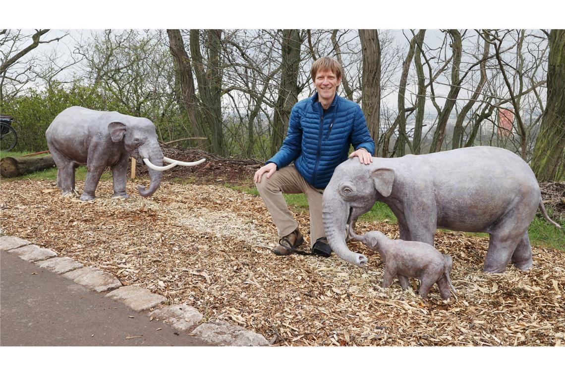 Der Künstler Thomas Lindner ist am 7. Dezember gestorben, der vielseitig engagierte geborene Dresdner prägte mit seinen Metallskulpturen das Stadtbild Erfurts und schuf auch Skulpturen für den Zoo. (Archivbild)