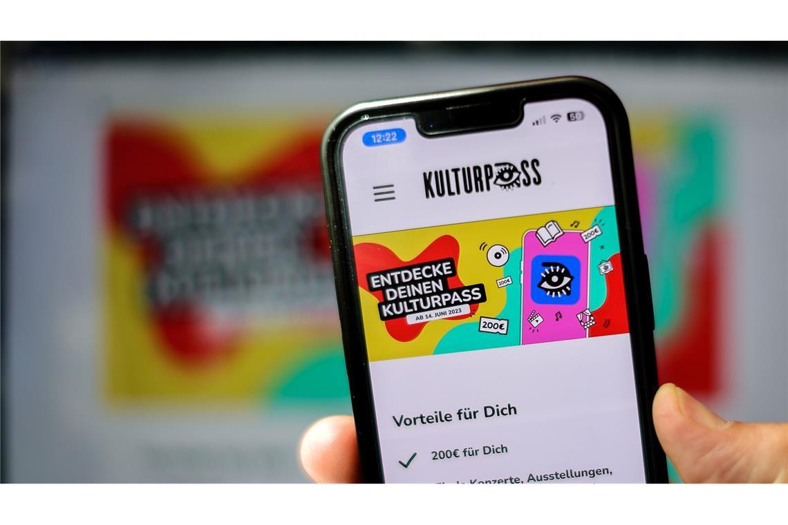 Bleibt der Kulturpass? Grüne fordern Fortführung Der Kulturpass war vor zwei Jahren für junge Leute des Jahrgangs 2005 mit 200 Euro gestartet. (Archivbild)