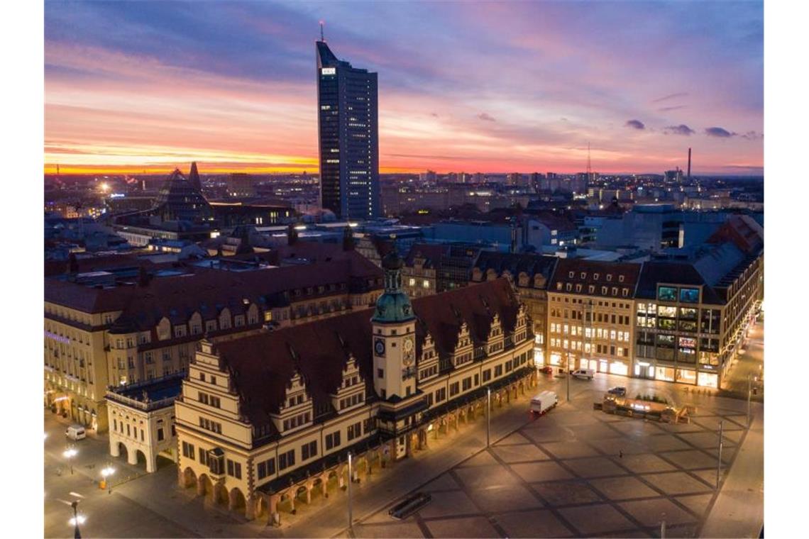 „Lonely Planet“ kürt Leipzig zum Top-Ziel in Deutschland Der Leipziger Marktplatz - im Vordergrund das Alte Rathaus. Foto: Jan Woitas/dpa-Zentralbild/dpa