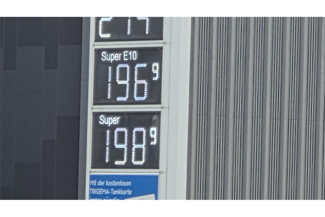 Der Literpreis für E10 fällt auf unter zwei Euro.
