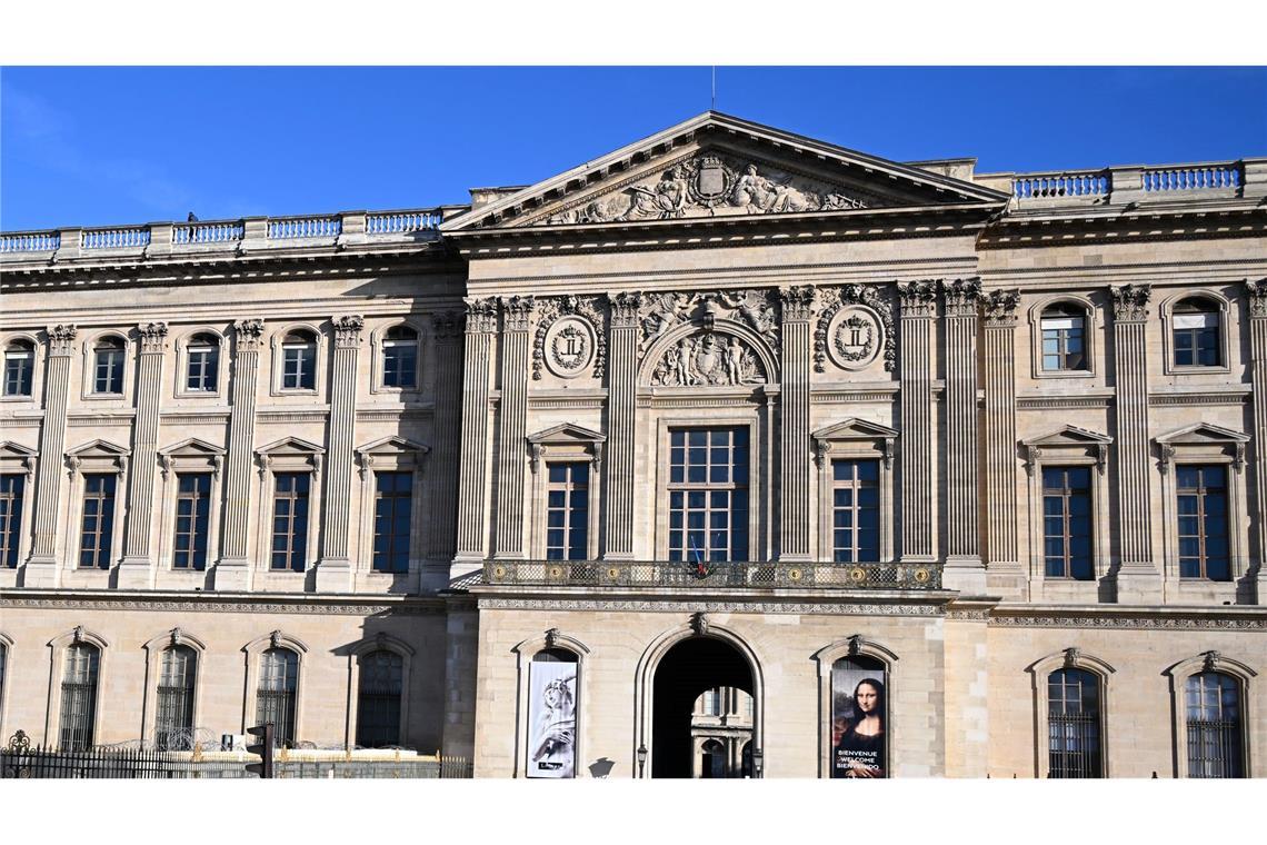 Der Louvre reagiert mit Sofortmaßnahmen für mehr Sicherheit auf den spektakulären Einbruch im Oktober. (Archivbild)
