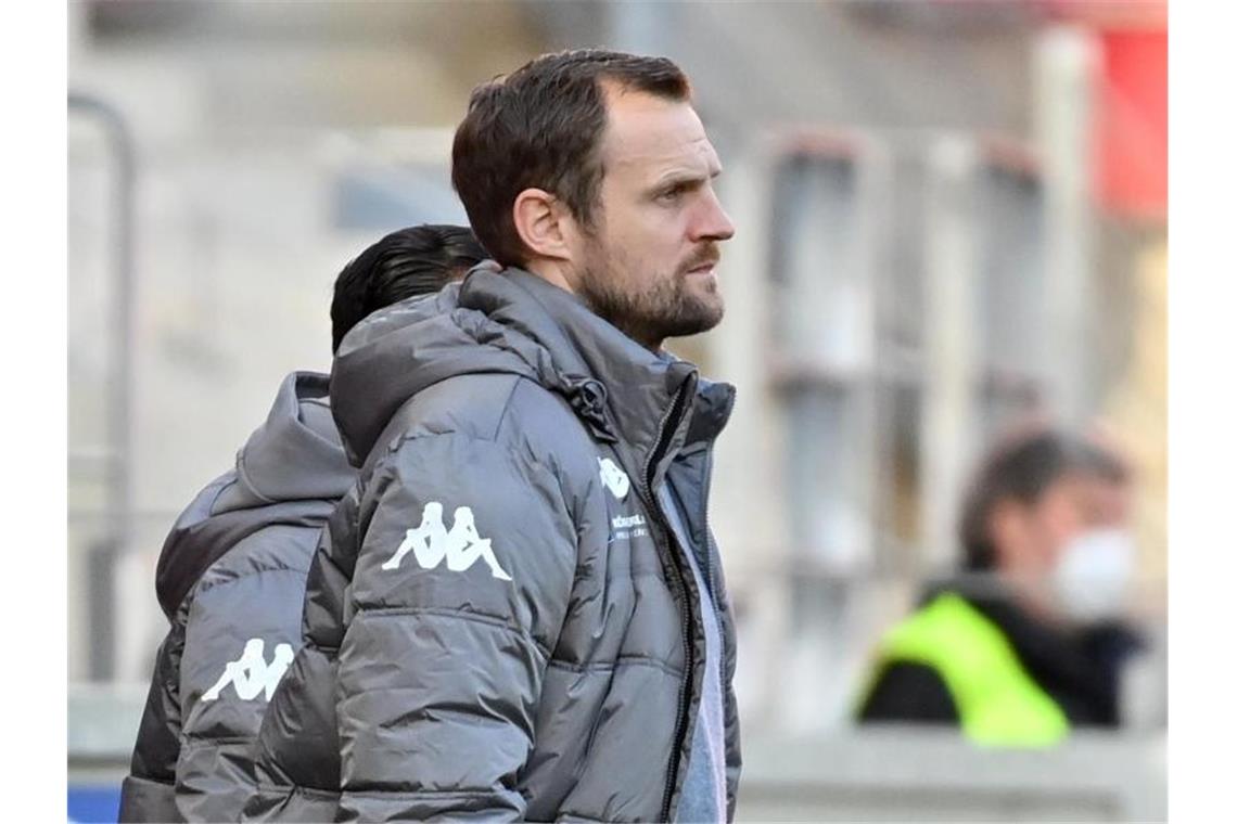 Mainz mit Boetius: Freiburg auf drei Positionen verändert Der Mainzer Trainer Bo Svensson. Foto: Torsten Silz/dpa/Archivbild