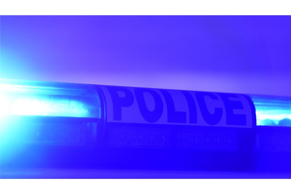 Polizisten erschießen Mann mit Machete in der Nähe einer Schule Der Mann hatte sich laut Angaben der Staatsanwaltschaft den Befehlen der Polizei widersetzt. (Symbolbild)