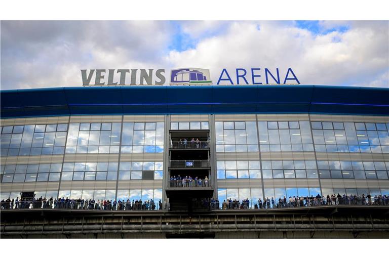 Der Mann war nach Angaben der Polizei bei einer Führung durch das Stadion vom FC Schalke 04 dabei gewesen. (Symbolbild)