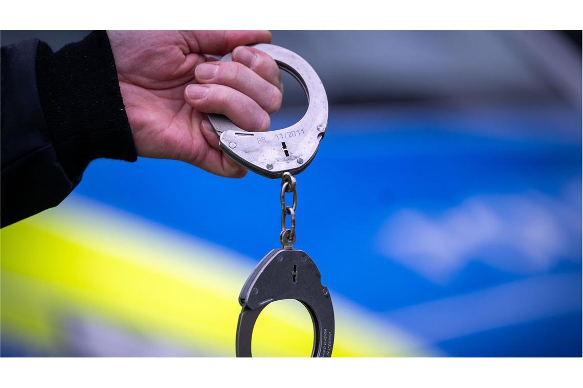 Klubbesuch endet in Polizeigewahrsam Der Mann wurde in Gewahrsam genommen. (Symbolbild)