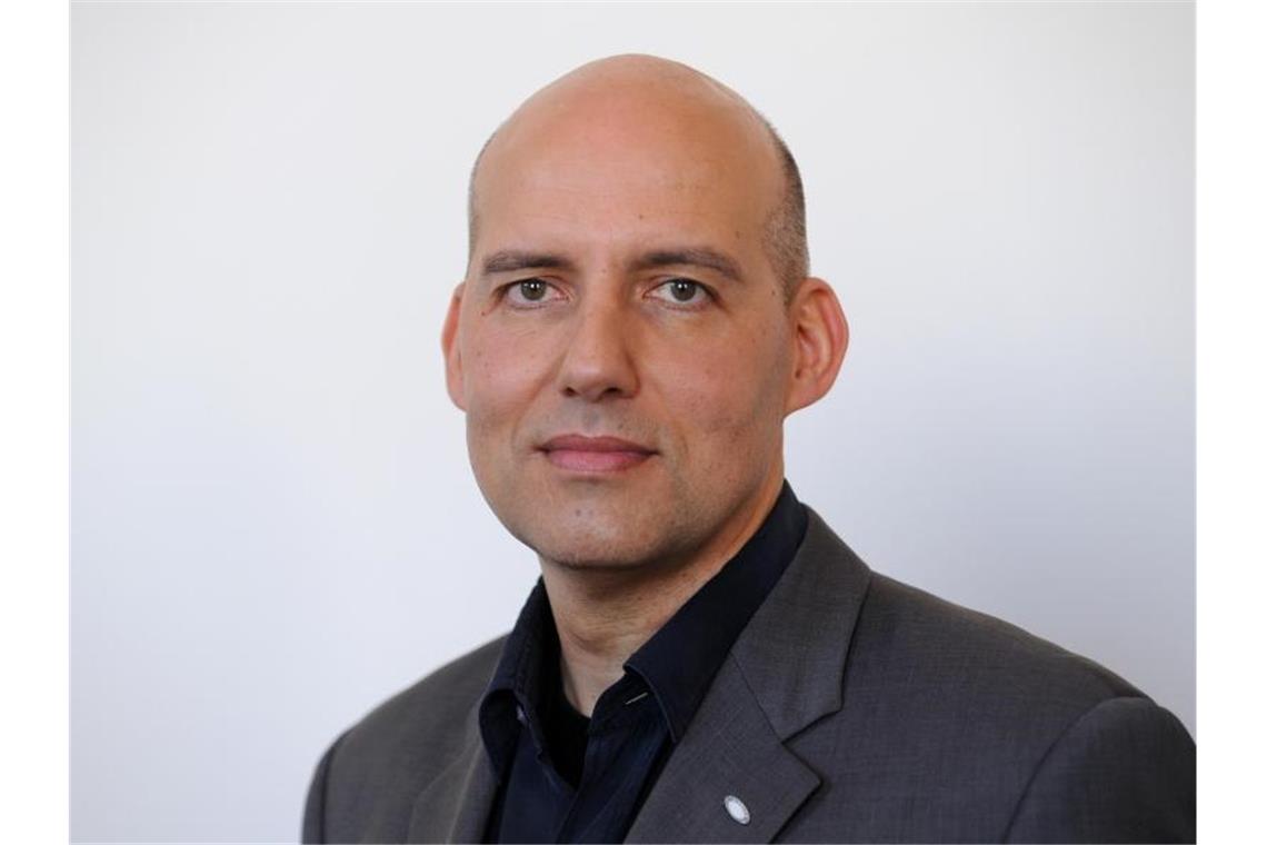Nagel: Kitas und Grundschulen sollten wieder öffnen Der Mediziner Eckhard Nagel. Foto: picture alliance / dpa/Archivbild