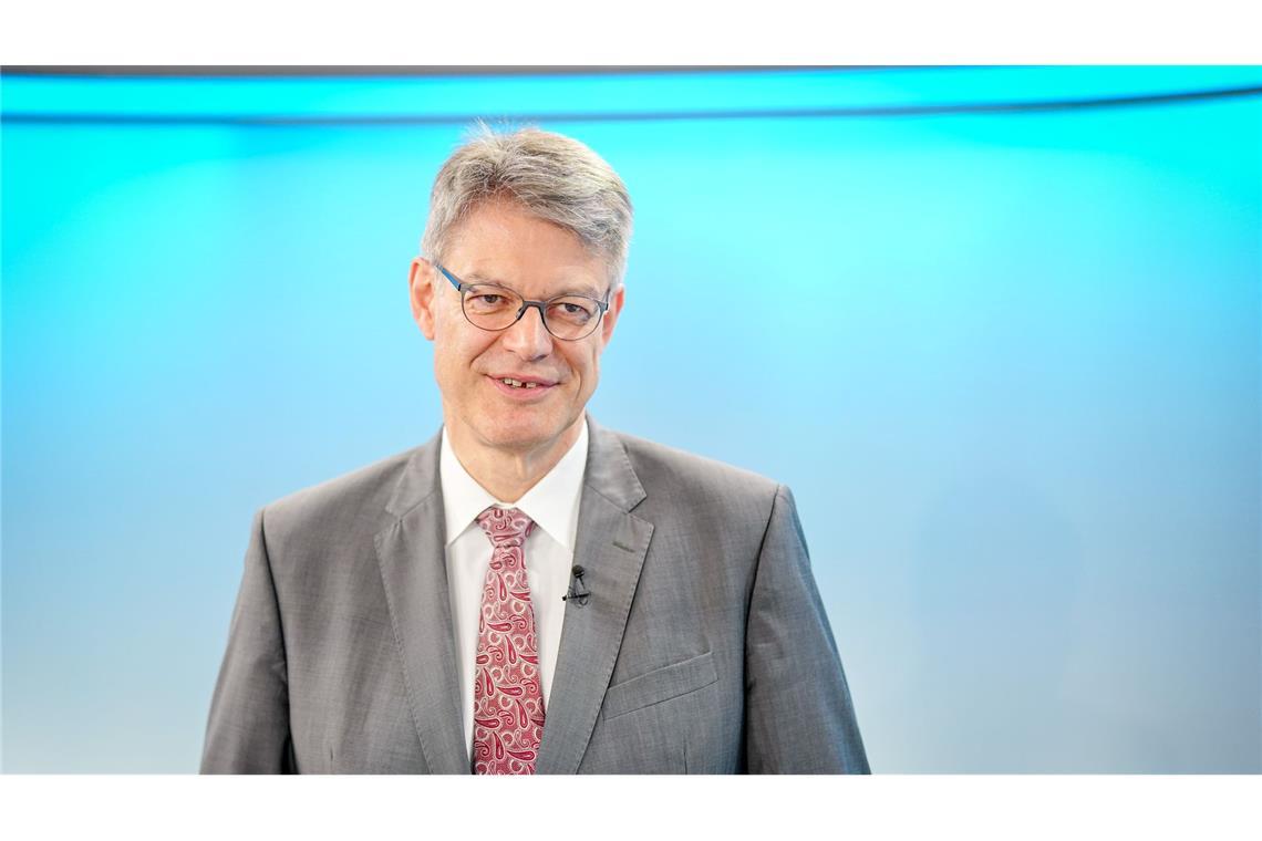 Führerschein zu teuer – Verkehrsminister will handeln Der Minister will den Führerschein-Erwerb bezahlbarer machen