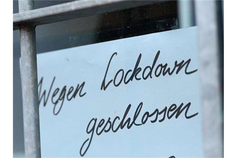 Der Mittelstand schlägt wegen vieler drohender Insolvenzen Alarm. Foto: Arne Dedert/dpa/Symbolbild