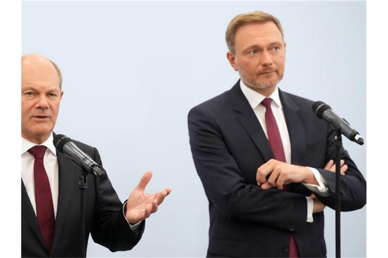 Der mögliche neue Kanzler Olaf Scholz (l) - und sein künftiger Finanzminister und Amtsnachfolger Christian Lindner?. Foto: Kay Nietfeld/dpa