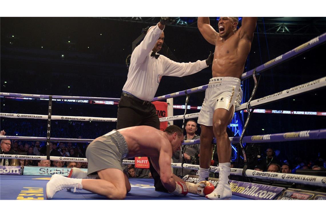 Der Moment des Triumphs für Joshua (r) im WM-Titelkampf gegen Klitschko. (Archivbild)