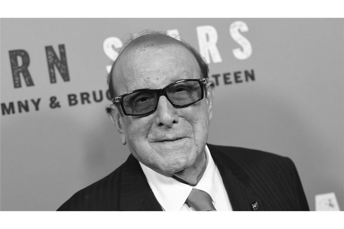 Der Musikproduzent Clive Davis ist tot.