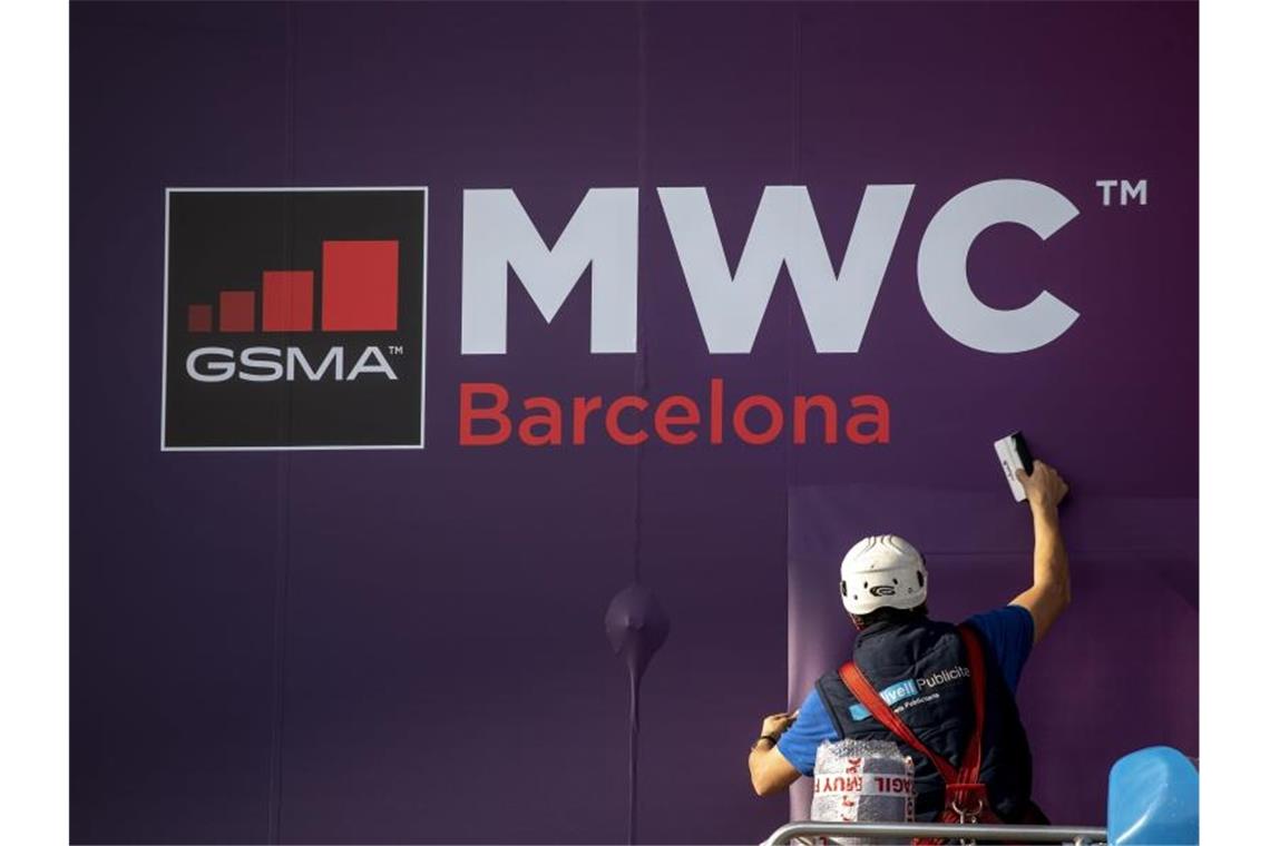 Mobilfunk-Messe MWC wegen Sorgen um Coronavirus abgesagt Der MWC gilt als die weltweit wichtigste Veranstaltung der Mobilfunkbranche und ist in den vergangenen Jahren stetig gewachsen. Foto: Emilio Morenatti/AP/dpa