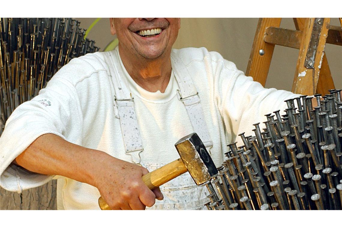 Der "Nagelkünstler" Günther Uecker ist im Alter von 95 Jahren gestorben. (Archivbild)