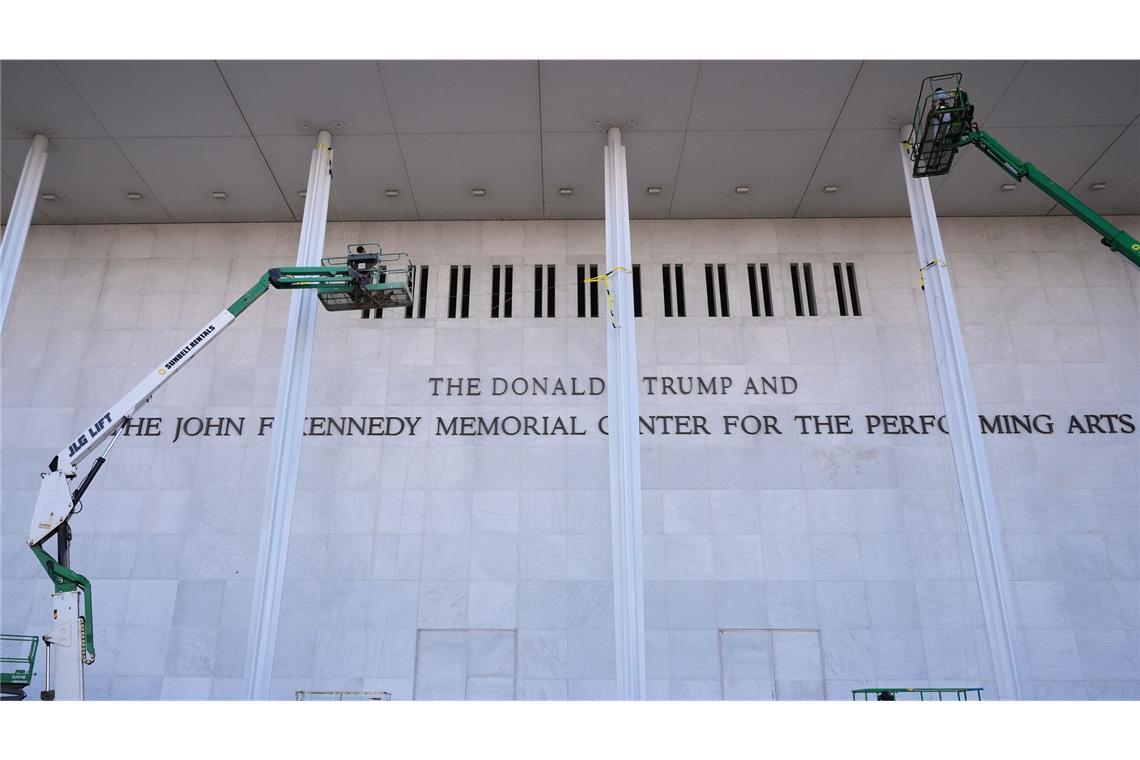 Der Name Trump muss wieder verschwinden (Archivbild).
