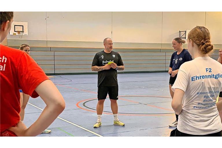 Der neue Coach Daniel Weinheimer traut seinem jungen Team trotz der Niederlage in Ismaning noch einiges zu. .