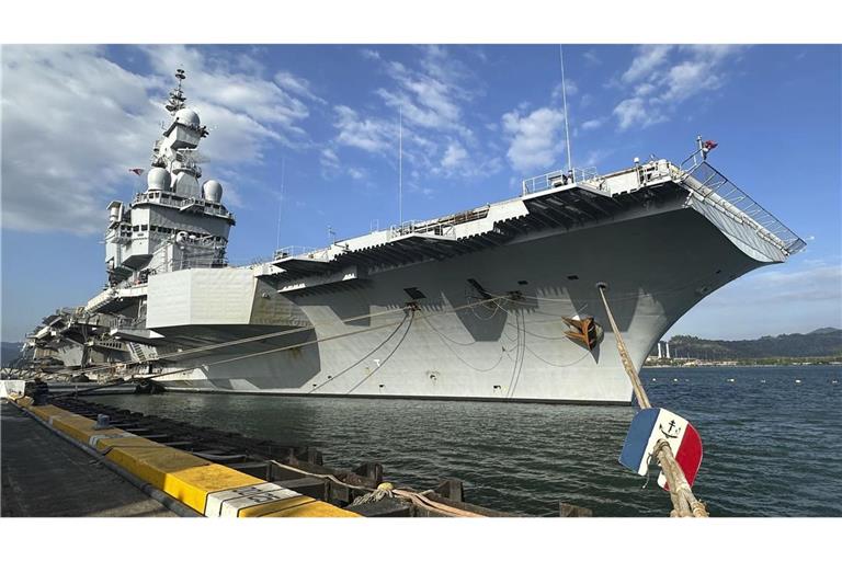 Der neue Flugzeugträger soll fast doppelt so schwer wie sein Vorgänger „Charles de Gaulle“ (hier im Bild).