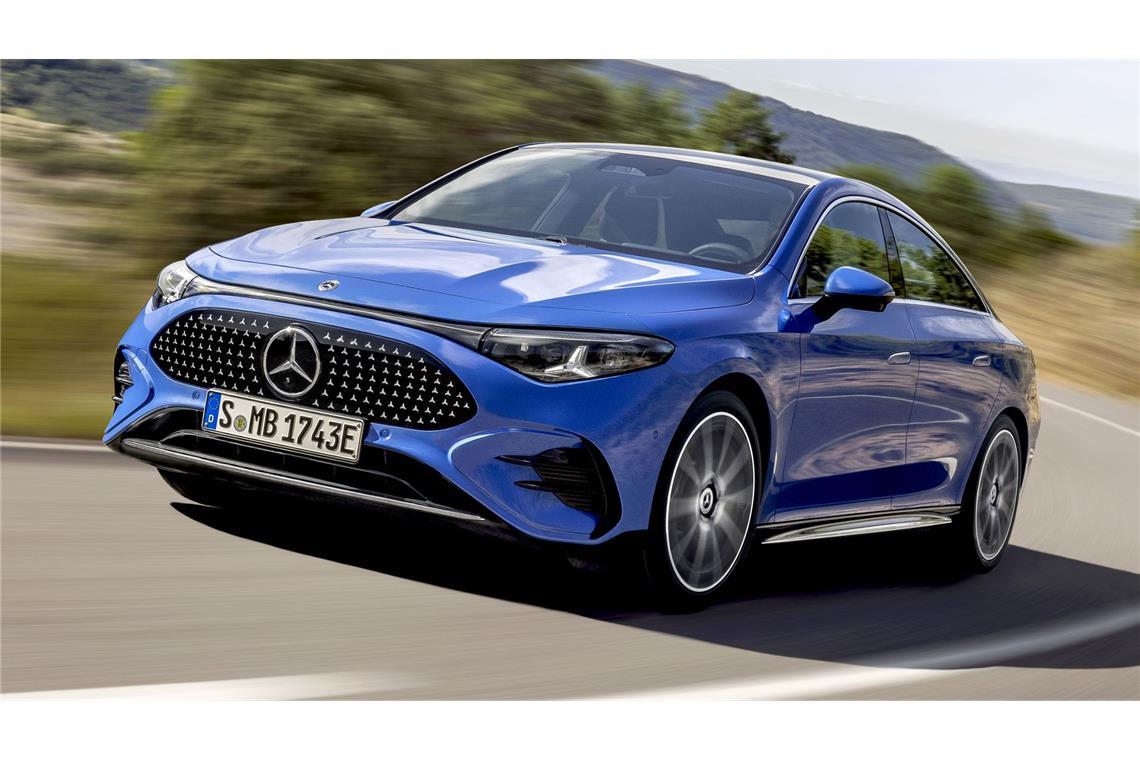 Mercedes CLA im Test: Zwischen Fahrfreude und Touchscreen-Frust Der neue Mercedes CLA, hier in der neuen Farbe Klarblau metallic
