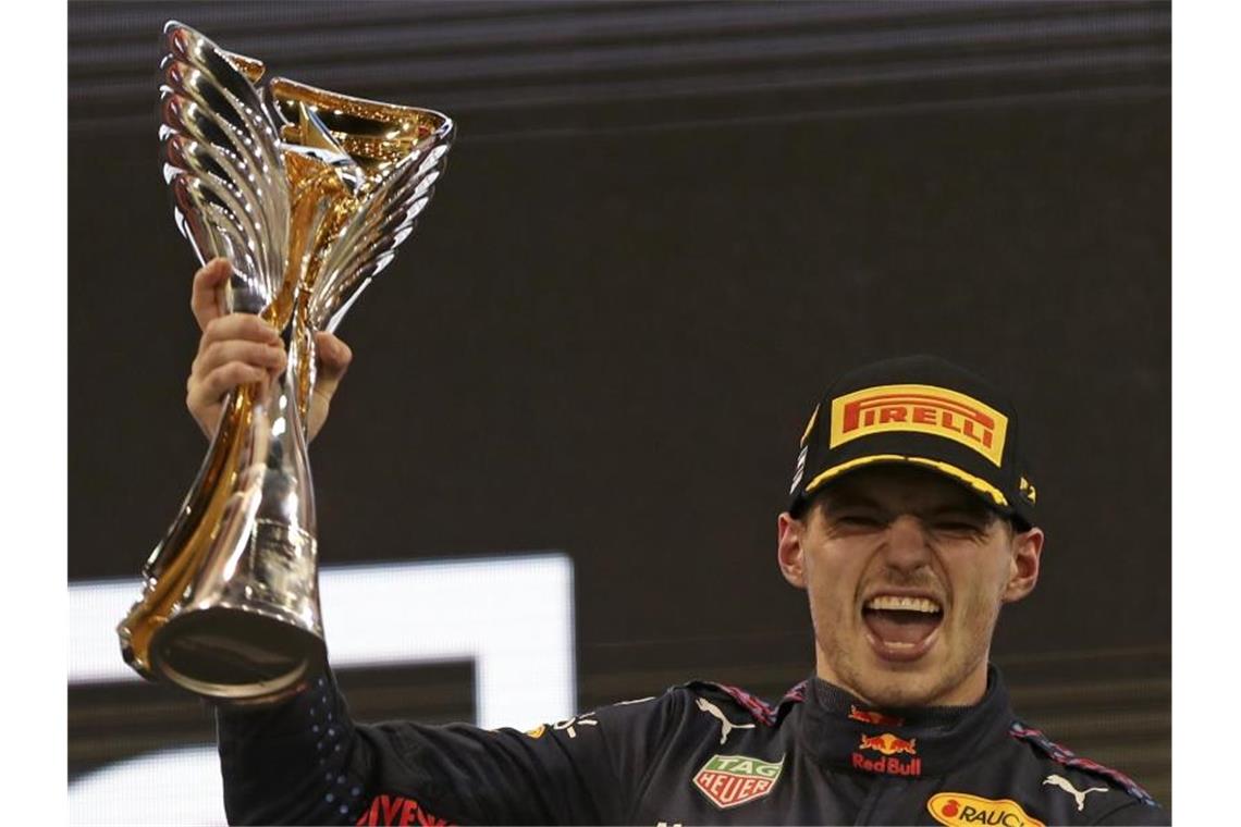 Chronologie des Sports im Jahr 2021 Der Niederländer Max Verstappen ist 2021 Weltmeister in der Formel 1 geworden. Foto: Kamran Jebreili/AP POOL/dpa