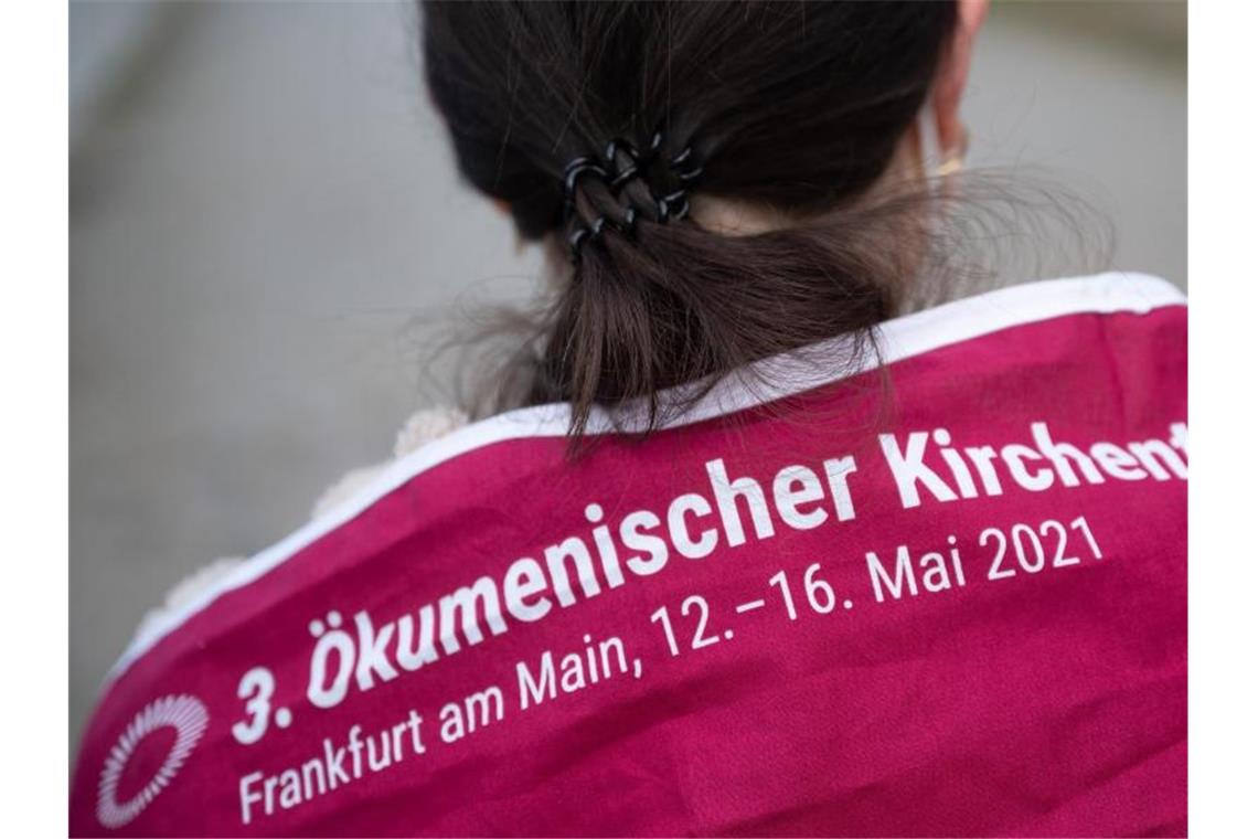 Der Ökumenische Kirchentag - sonst eine Massenveranstaltung in Präsenz - findet in der Pandemie größenteils digital statt. Foto: Sebastian Gollnow/dpa