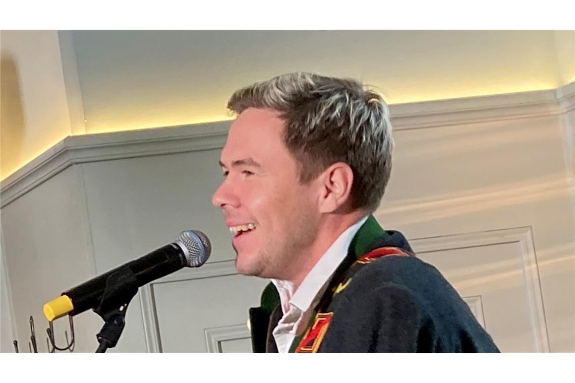 Wiesn-Fieber mit Wackelkontakt - "Vorfreude steigt" Der Oimara (alias Beni Hafner) hat mit seinem Song "Wackelkontakt" Chancen auf den Wiesn-Hit.