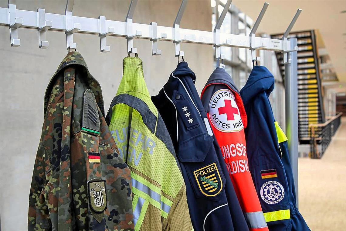 Der Operationsplan Deutschland der Bundeswehr bezieht ausdrücklich auch zivile Akteure mit ein. Foto: Bundeswehr/Anne Weinrich