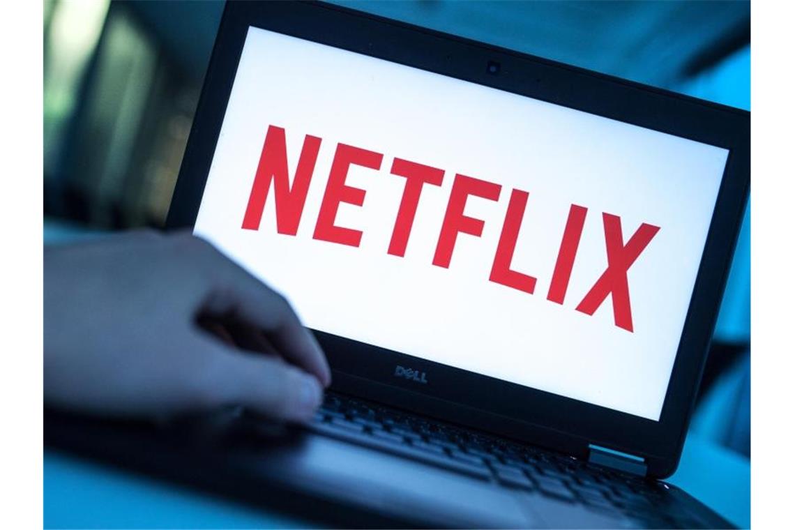 Netflix-Boom lässt nach: Aktie stürzt ab Der pandemiebedingte Kundenansturm hat inzwischen wieder nachgelassen. Foto: Alexander Heinl/dpa