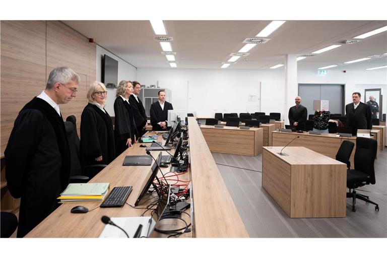 Der Prozess am OLG Dresden richtet sich gegen eine mutmaßliche Vertraute und Unterstützerin des rechten Terrortrios NSU.