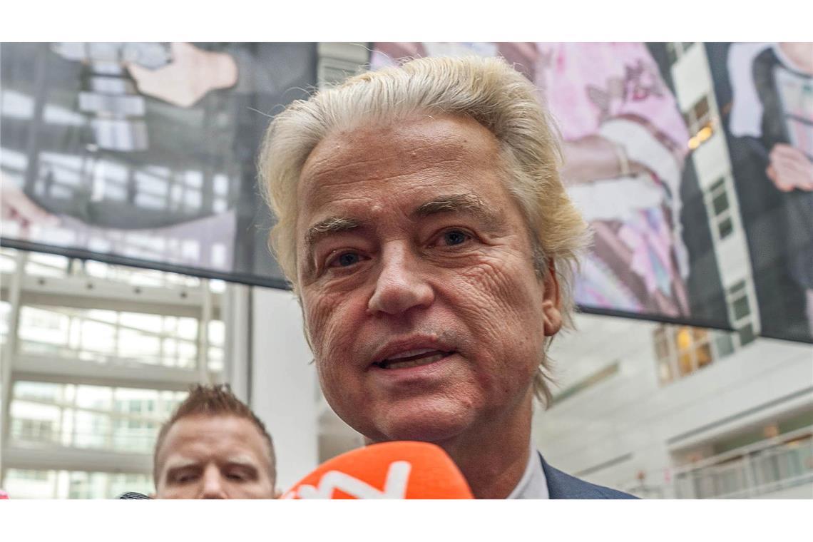 Wende in den Niederlanden - Linksliberale siegen Der radikal-rechte Populist Geert Wilders muss wohl zurück auf die Oppositionsbank.
