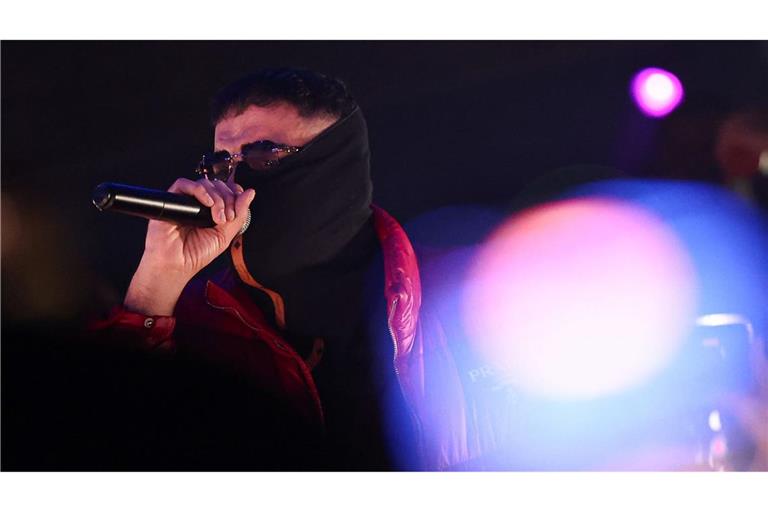 Der Rapper Haftbefehl ist mit seiner Doku derzeit in aller Munde.