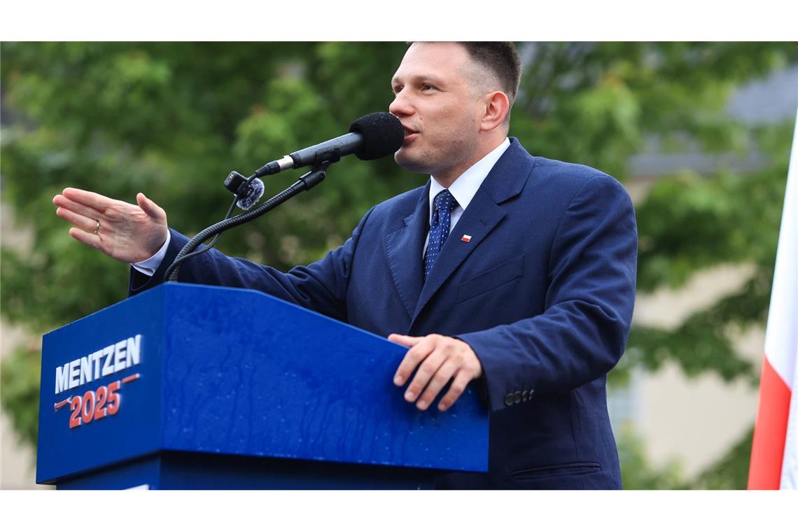Große Demos sollen Polen vor Präsidentenwahl mobilisieren Der Rechtsextreme Slawomir Mentzen ist zwar in der ersten Wahlrunde ausgeschieden, doch er möchte in der Stichwahl der Königsmacher sein. (Archivbild)