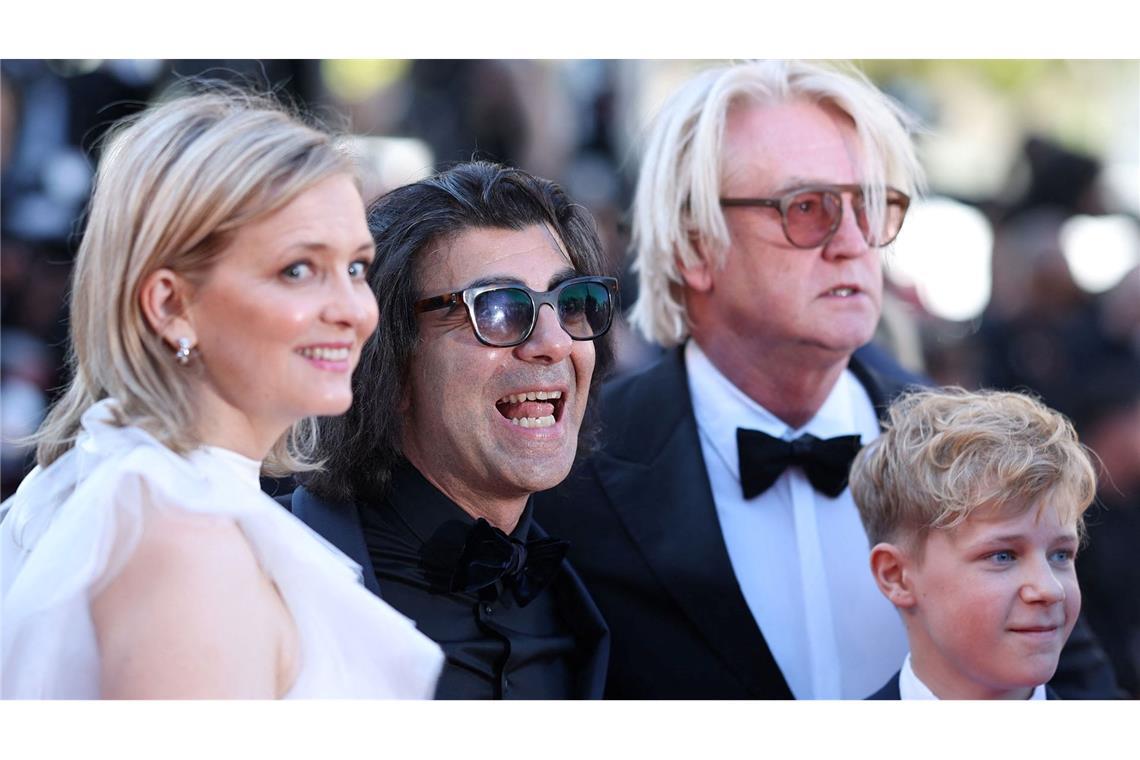 Regisseur Akin pocht auf deutsche Verantwortung für Israel Der Regisseur Fatih Akin und einige seiner Schauspieler vom Film "Amrum" bei den Filmfestspielen von Cannes. (Archivbild)