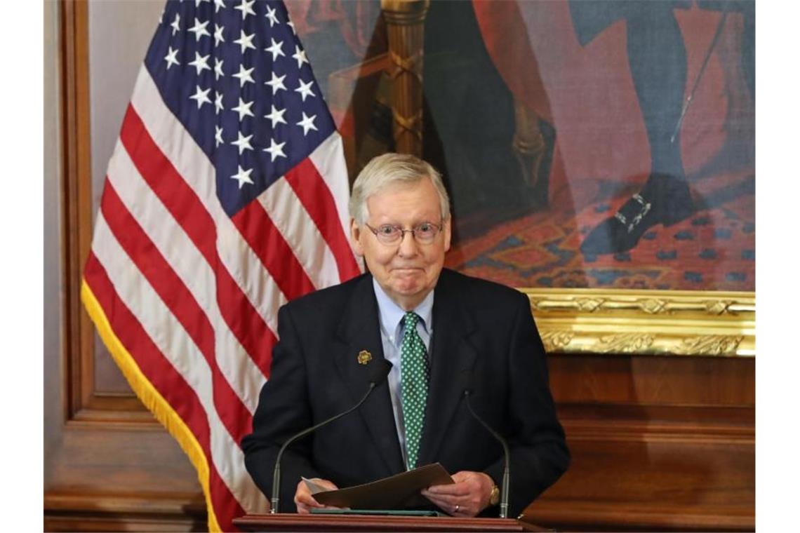 Einigung in den USA auf Billionen-Dollar-Konjunkturpaket Der republikanische Mehrheitsführer Mitch McConnel. Foto: Niall Carson/PA/dpa/Archiv