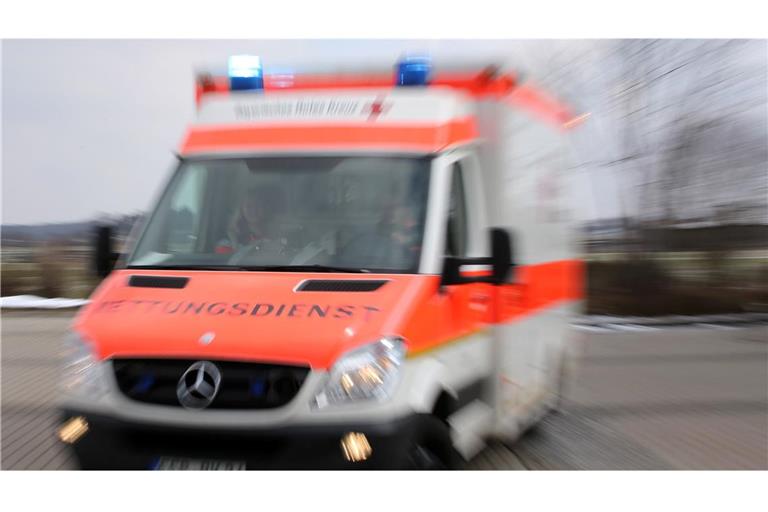 Der Rettungsdienst brachte den verletzten 15-Jährigen in iene