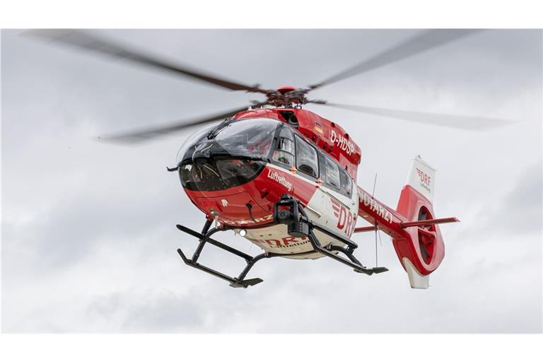 Der Rettungsdienst brachte die Verletzten in Krankenhäuser. (Symbolbild)