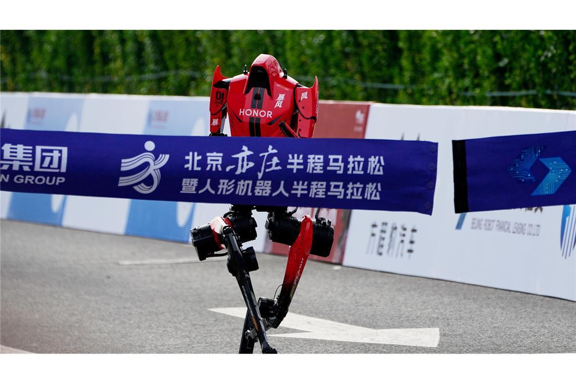Der Roboter des Smartphone-Herstellers Honor lief als Erster über die Ziellinie.
