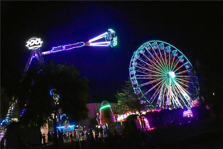 Der Rummel ist noch bis um 24 Uhr geöffnet. Foto: Tobias Sellmaier