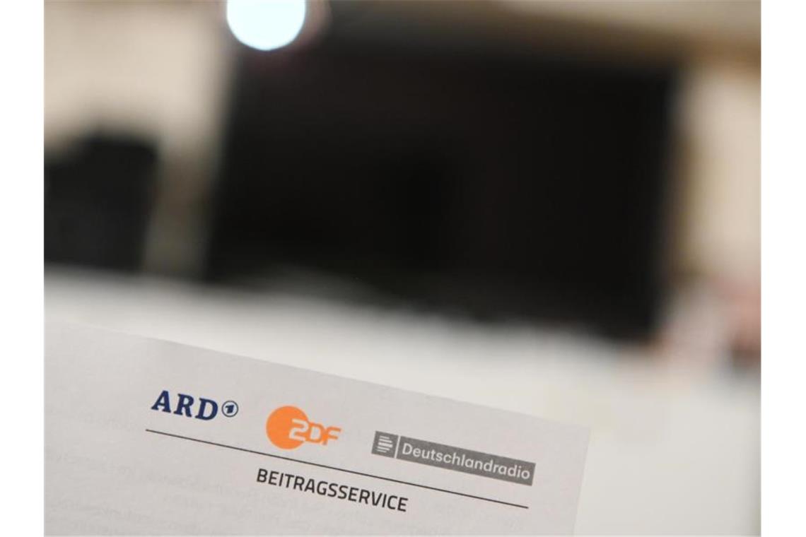 Der Rundfunkbeitrag ist die Haupteinnahmequelle für ARD, ZDF und Deutschlandradio. Foto: Nicolas Armer/dpa