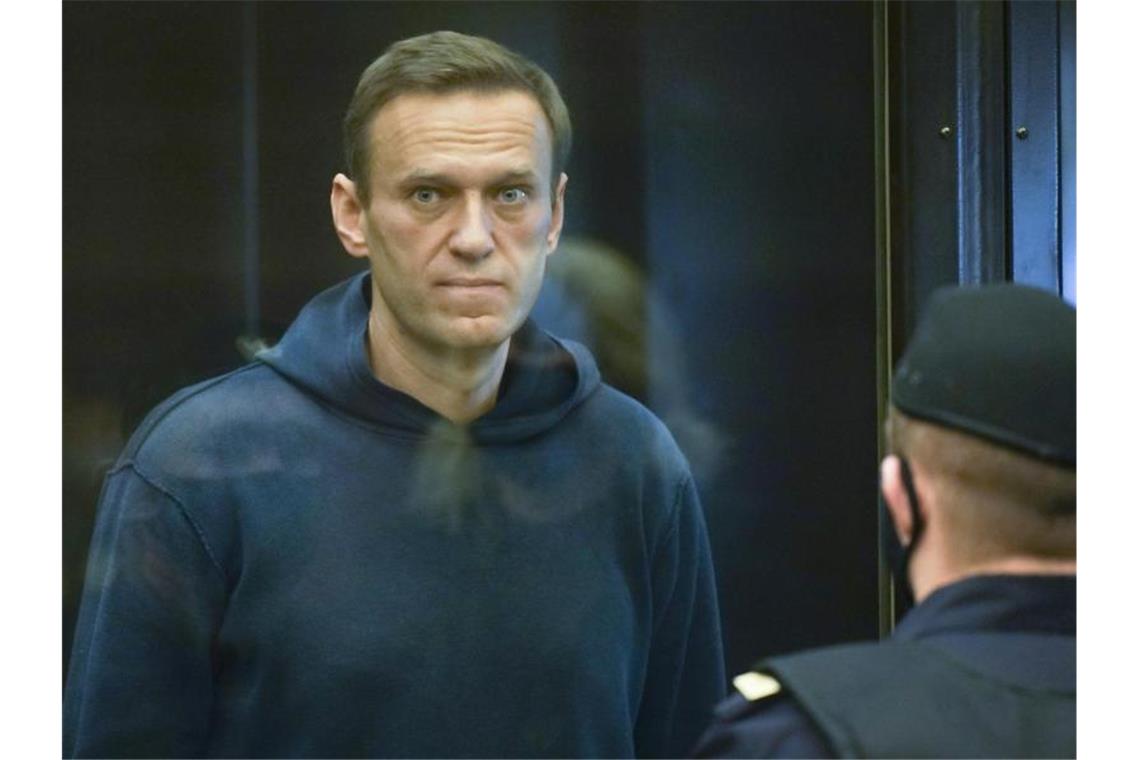Kremlgegner Nawalny kritisiert neuen Prozess gegen ihn Der russische Oppositionsführer Alexej Nawalny kritisiert die Prozesse gegen ihn als willkürliche Inszenierungen. Foto: Uncredited/Moscow City Court/dpa