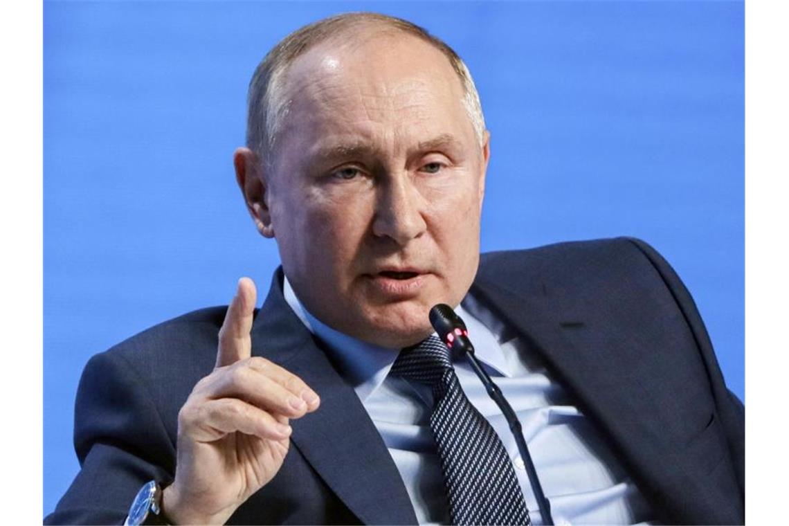 Putin ordnet schärfere Corona-Maßnahmen an Der russische Präsident Wladimir Putin. Foto: Mikhail Metzel/Sputnik Kremlin/dpa