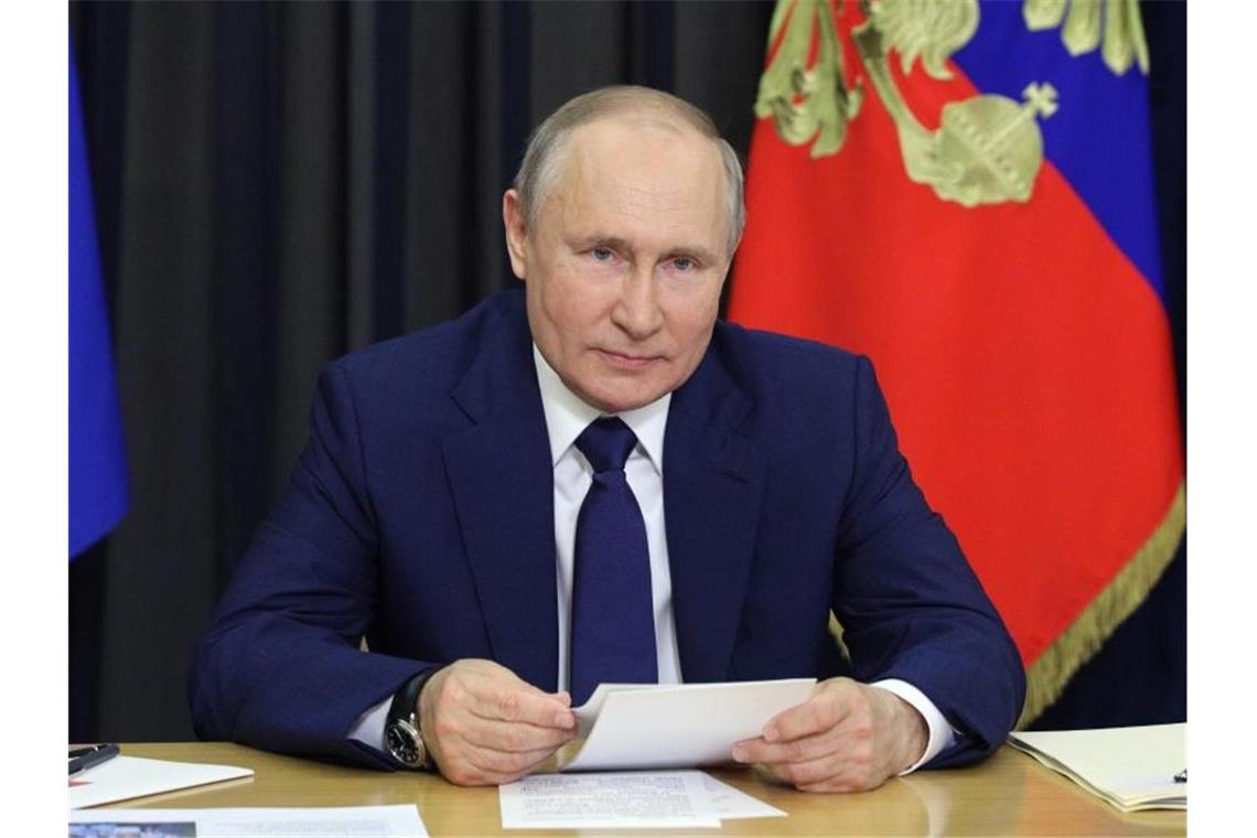 Der russische Präsident Wladimir Putin hat die umstrittenen Gesetze in seinem Land unter anderem gegen „ausländische Agenten“ verteidigt. Foto: Sergei Ilyin/Pool Sputnik Kremlin/dpa