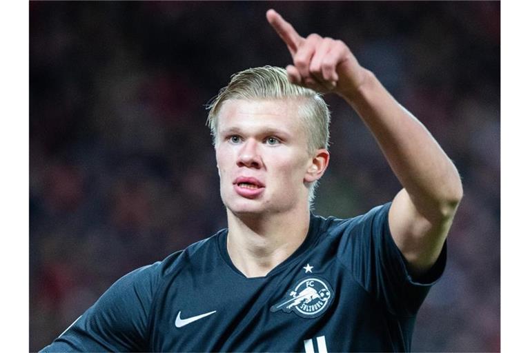 Der Salzburger Torjäger Erling Haaland soll auf dem Wunschzettel von RB Leipzig stehen. Foto: Georg Hochmuth/APA/dpa