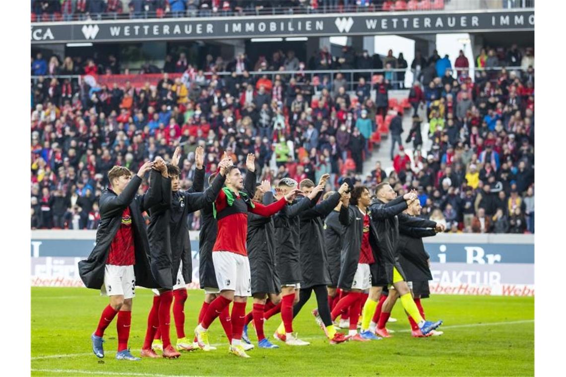 Bundesliga: Das war der Samstag, das kommt am Sonntag Der SC Freiburg bleibt weiterhin ungeschlagen. Foto: Tom Weller/dpa