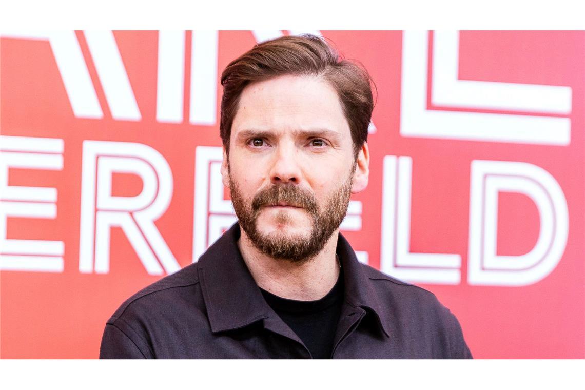 Promis für Merz, Scholz, Habeck: Bringt das was? Der Schauspieler Daniel Brühl ist Unterzeichner eines offenen Briefs, der die gemeinsamen Abstimmungen der CDU mit der AfD im Bundestag als Tabubruch anprangert. (Archivbild)