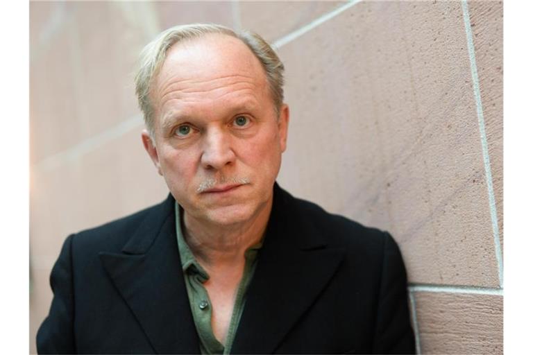Der Schauspieler Ulrich Tukur. Foto: Arne Dedert/dpa/Archivbild
