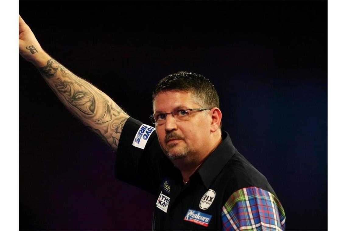 Der Schotte Gary Anderson bekommt es im Achtelfinale der Darts-WM im Londoner Alexandra Palace mit dem Österreicher Mensur Suljovic zu tun. Foto: Steven Paston/PA Wire/dpa