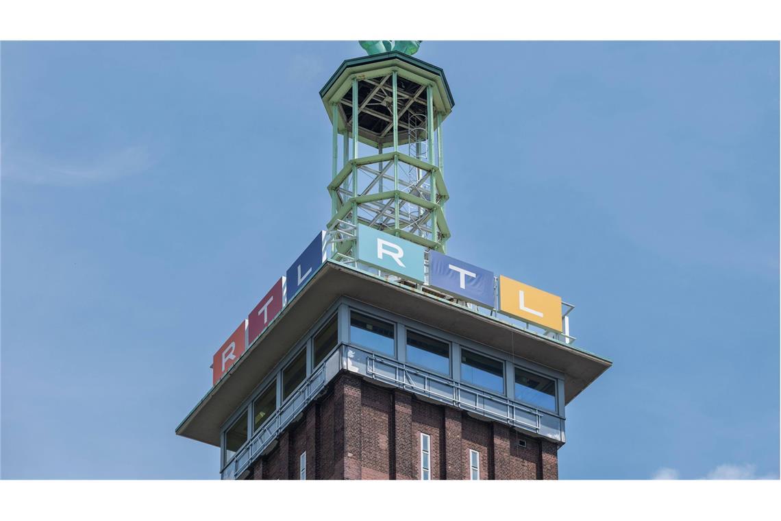 RTL will Sky Deutschland kaufen Der Sender RTL will Sky Deutschland kaufen.