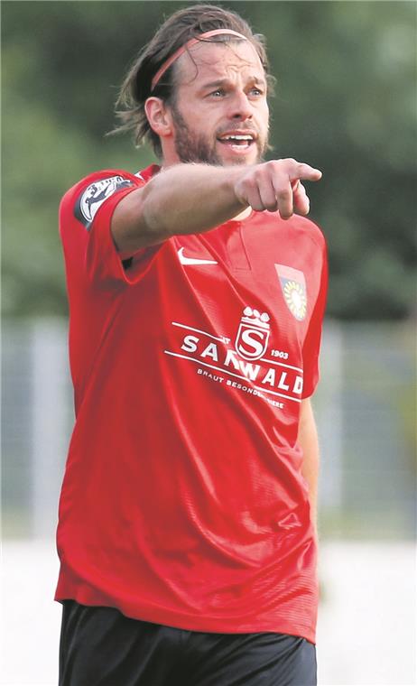 Livegespräch mit Timo Röttger Der SG-Fußballer Timo Röttger beantwortet heute ab 19 Uhr Ihre Fragen. Foto: A. Becher