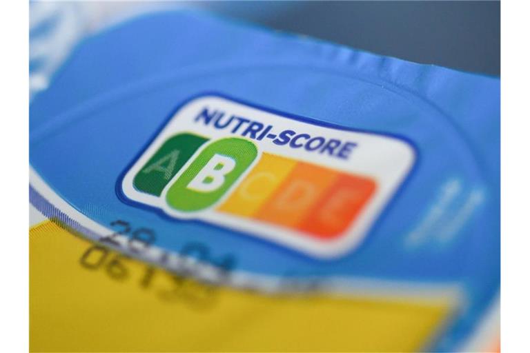 Der sogenannte „Nutri-Score“ auf einer Packung Joghurt. Foto: Christophe Gateau