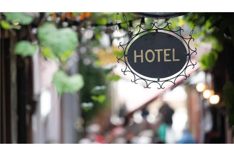 Der späte Ostertermin hat im April für ein deutliches Plus bei den Übernachtungszahlen in Hotels und anderen Beherbergungsbetrieben in Deutschland gesorgt.